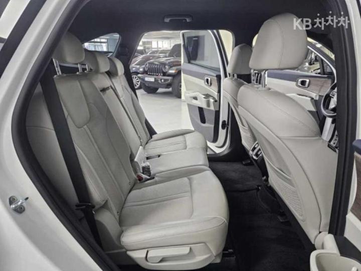 Kia Sorento Hybrid 1.6 HEV Prestige 9