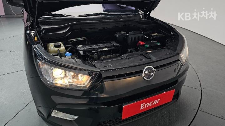 KG Mobility (Ssangyong) Tivoli Gasoline TX Base Type 7