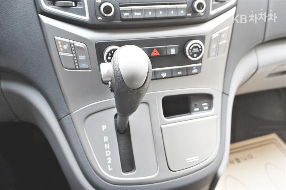 Hyundai Starex — miniaturë 16