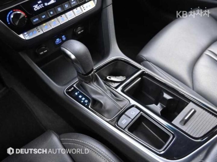 Hyundai Sonata New Rise 2.0 Smart Special 10