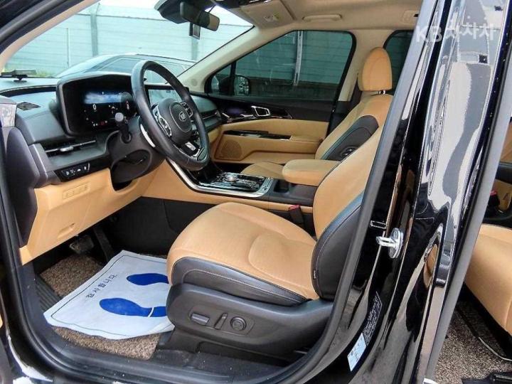 Kia Carnival D2.2 Signature 6