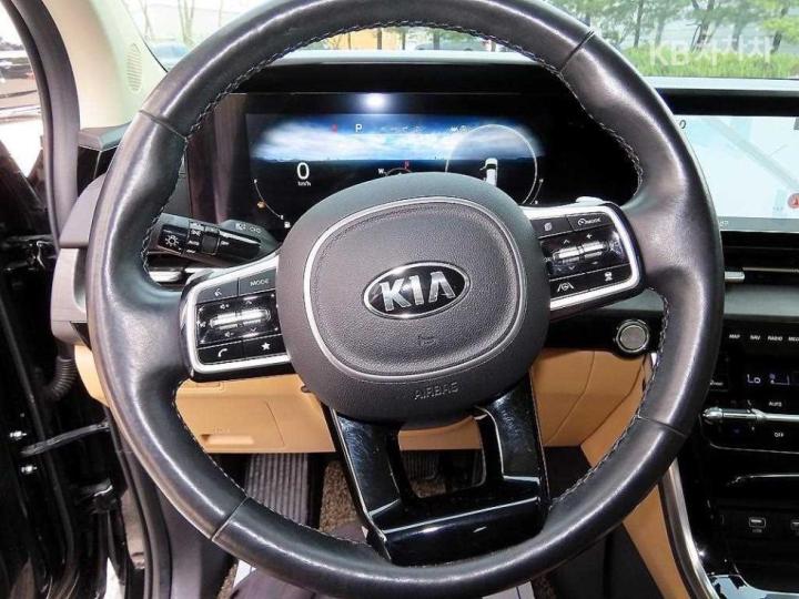 Kia Carnival D2.2 Signature 10