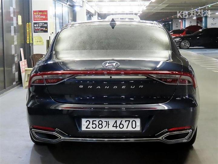 Hyundai Grandeur 2.5 Exclusive 6
