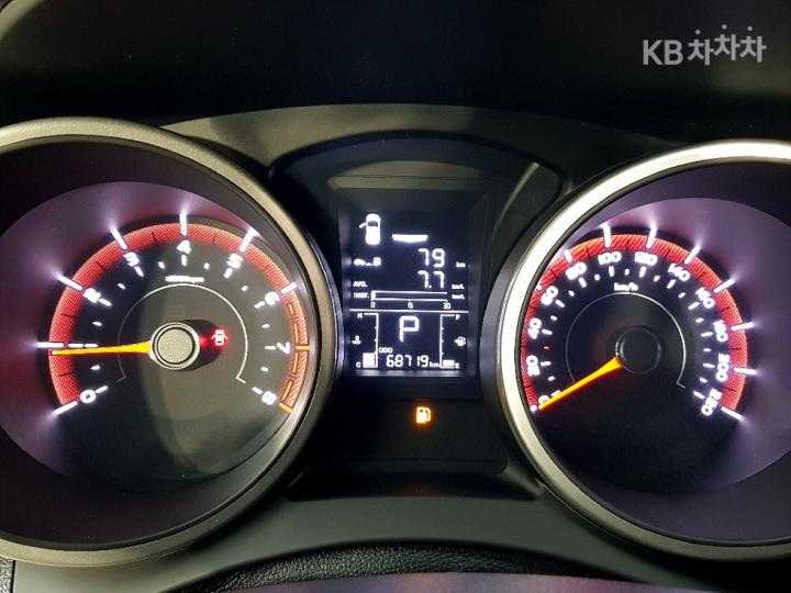 KG Mobility (Ssangyong) Tivoli Armor 1.6 Gasoline VX 2WD 8