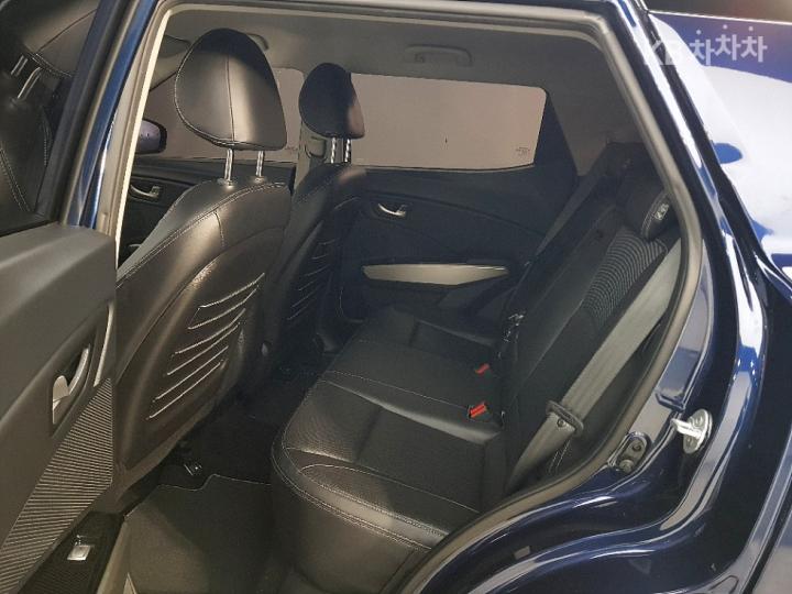 KG Mobility (Ssangyong) Tivoli Armor 1.6 Gasoline VX 2WD 10