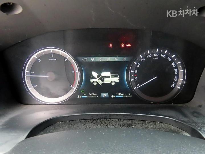 KG Mobility (Ssangyong) Rexton Sport Khan 2.2 Diesel Dynamic 5 Link 4WD Prestige Special 10