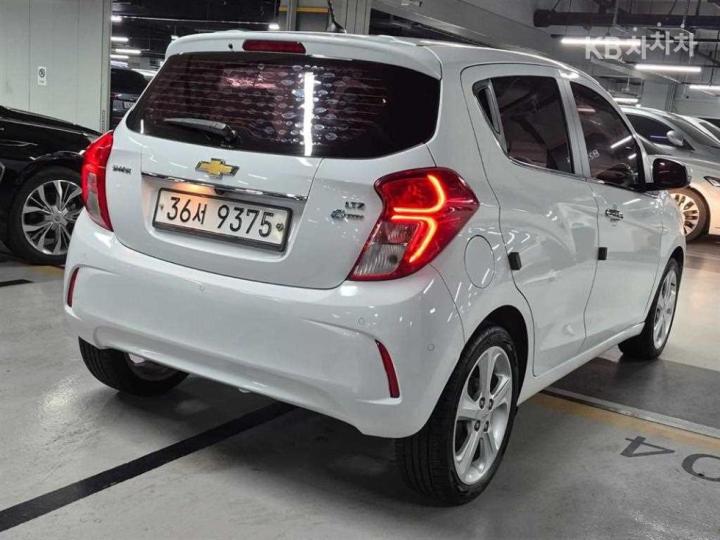 Chevrolet Spark The Next LTZ 4