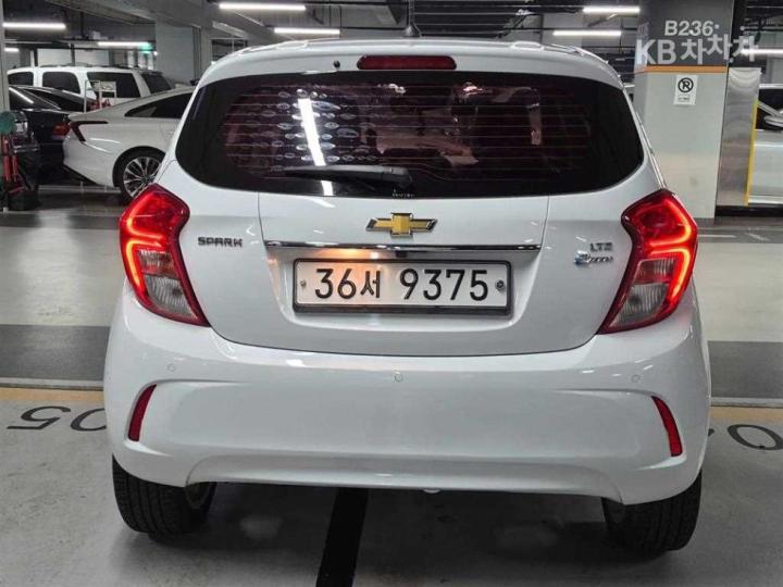 Chevrolet Spark The Next LTZ 5