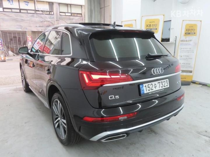 Audi Q5 FY 40 TDI quattro Premium 5