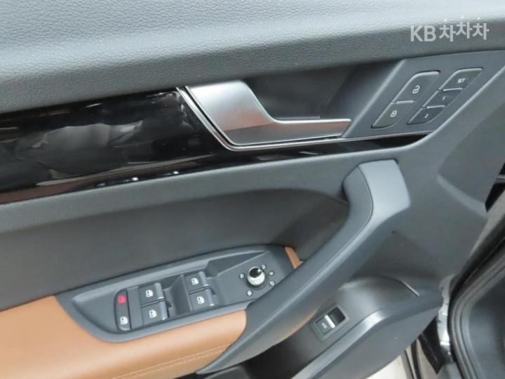 Audi Q5 FY 40 TDI quattro Premium 10