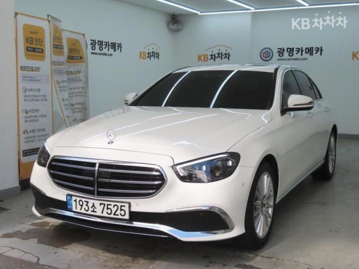 Mercedes-Benz E-Class W213 E250 Exclusive 3