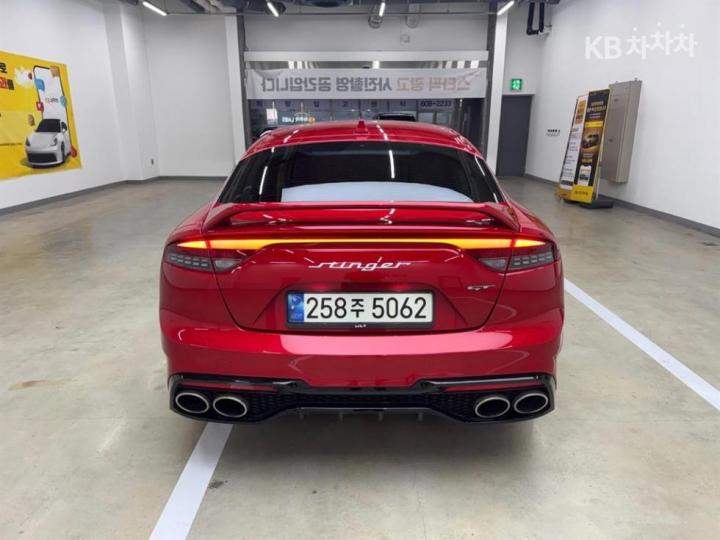 Kia Stinger Meister 3.3 Gasoline Turbo 4WD Acro Edition 5