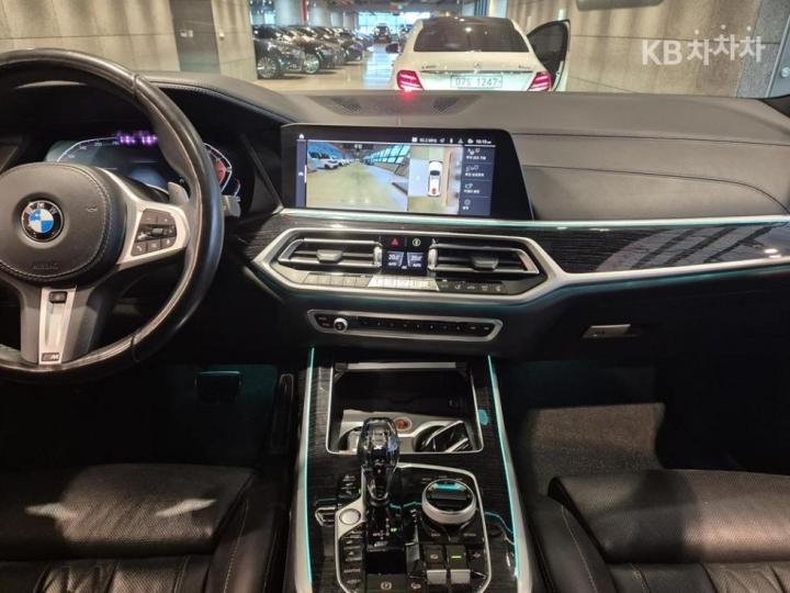 BMW X7 G07 xDrive 40d M Sport 10