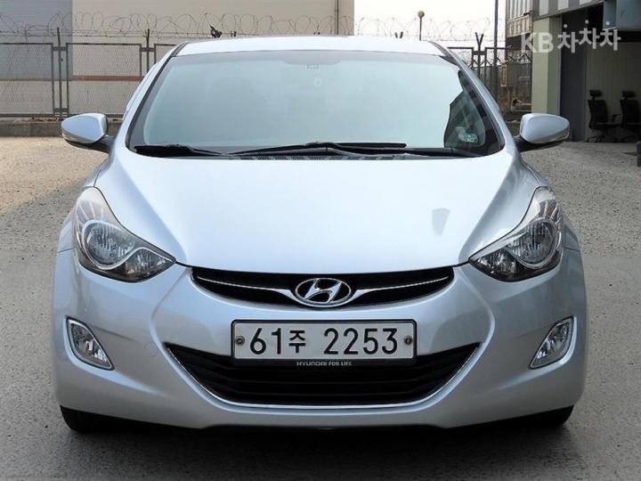 Hyundai Avante MD M16 GDi LUXURY