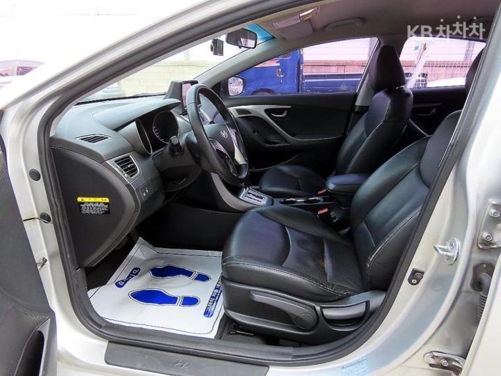 Hyundai Avante MD M16 GDi LUXURY 6