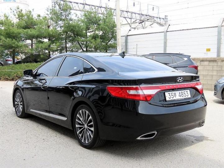 Hyundai Grandeur HG LPG HG300 Premium 4