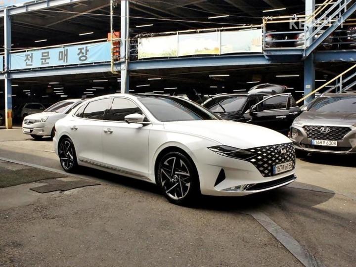 Hyundai Grandeur 2.5 Exclusive 3