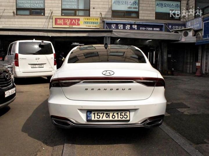 Hyundai Grandeur 2.5 Exclusive 4