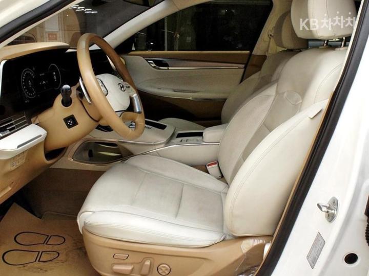 Hyundai Grandeur 2.5 Exclusive 6