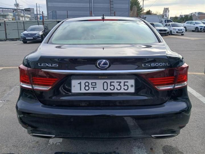 Lexus LS 600 hL XF40 06 year ~ 4