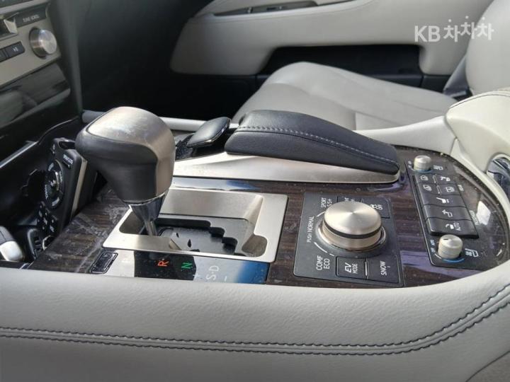 Lexus LS 600 hL XF40 06 year ~ 6