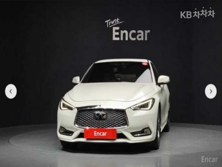 Infiniti Q60 3.0 RED SPORT 4