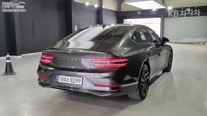 Genesis G80 RG3 2.5 T-GDi AWD 3