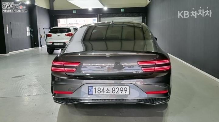 Genesis G80 RG3 2.5 T-GDi AWD 5