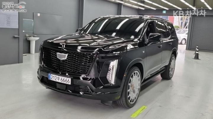 Cadillac Escalade 6.2 V8 Sport Platinum 2