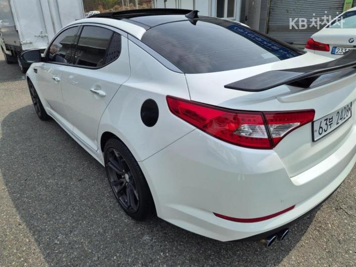 Kia K5 Gasoline 2.0 Turbo GDI Noblesse 7