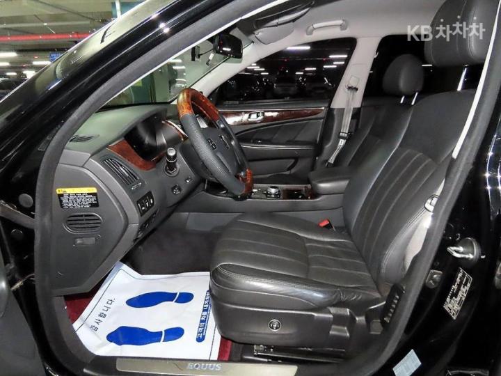 Hyundai Equus New VS380 Luxury 7