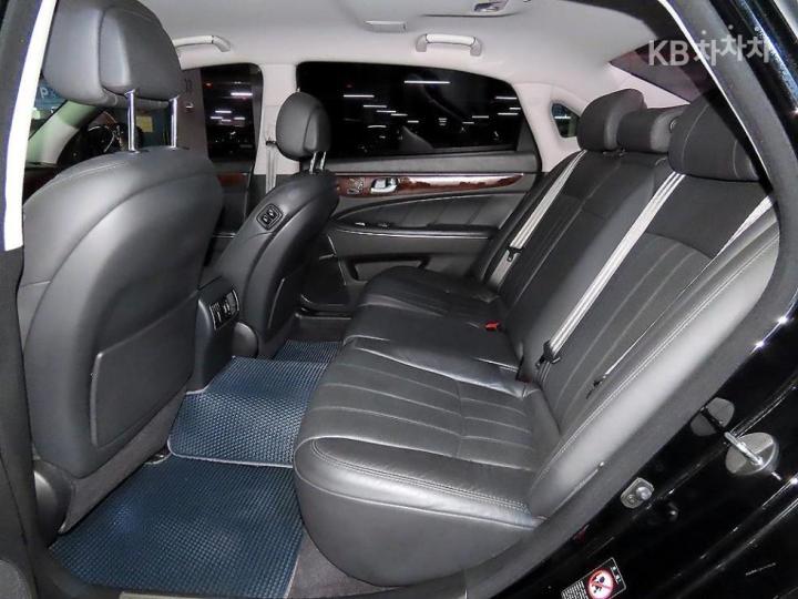 Hyundai Equus New VS380 Luxury 8