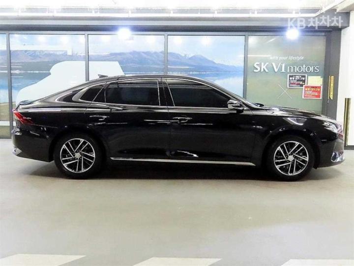 Hyundai Grandeur LPi 3.0 Premium 4