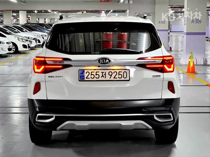 Kia Seltos 1.6 Gasoline Turbo 2WD Signature 6
