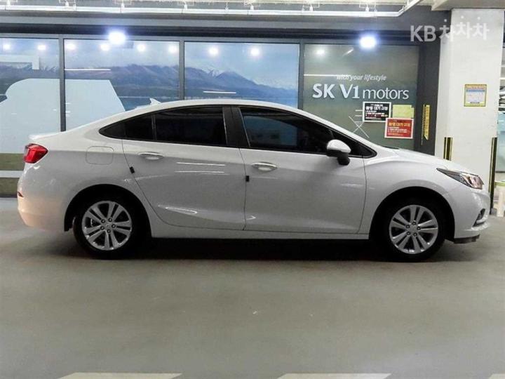 Chevrolet Cruze 1.4 Turbo LT Deluxe 4