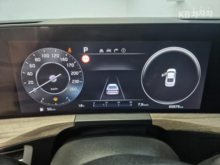 Kia K8 2.5 Gasoline Noblesse 7