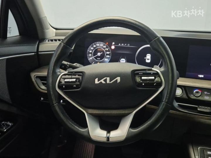 Kia K8 2.5 Gasoline Noblesse 10