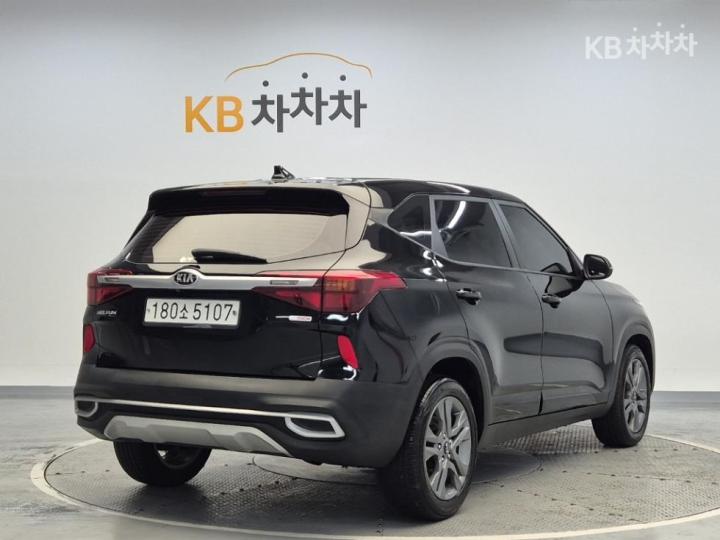Kia Seltos 1.6 Gasoline Turbo 2WD Prestige 4