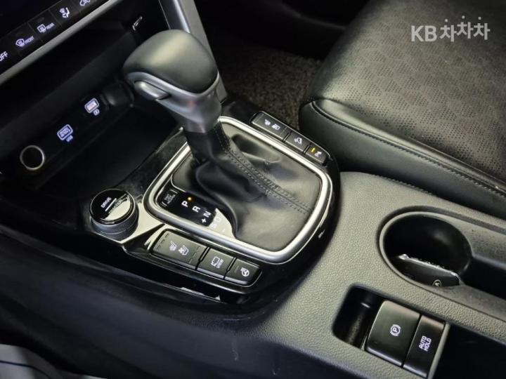 Kia Seltos 1.6 Gasoline Turbo 2WD Prestige 9