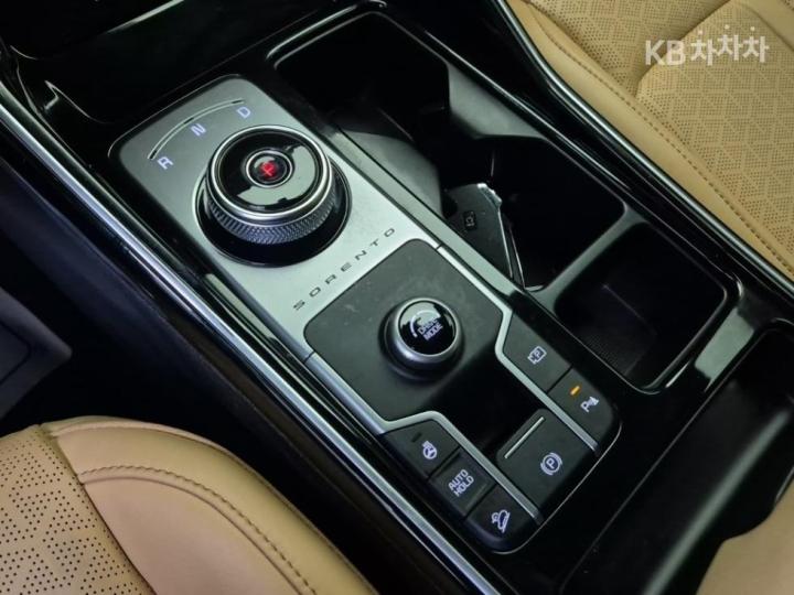 Kia Sorento Hybrid 1.6 HEV Prestige 9