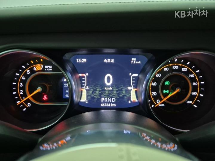 Jeep Wrangler JL 2.0 Overland 4 Duo Power Top Base Type 8