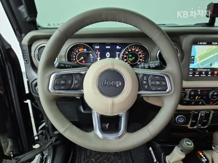 Jeep Wrangler JL 2.0 Overland 4 Duo Power Top Base Type 10