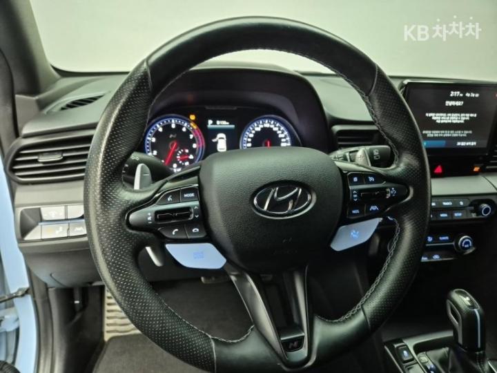 Hyundai Veloster N 2.0 T-GDi 10