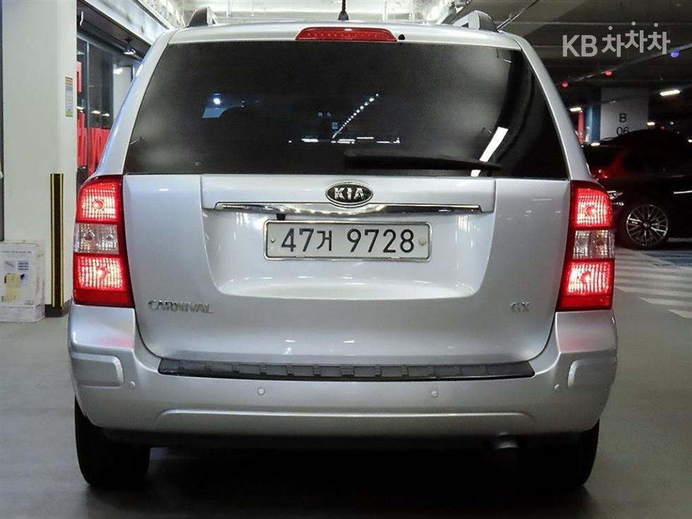 2012 - kia carnival