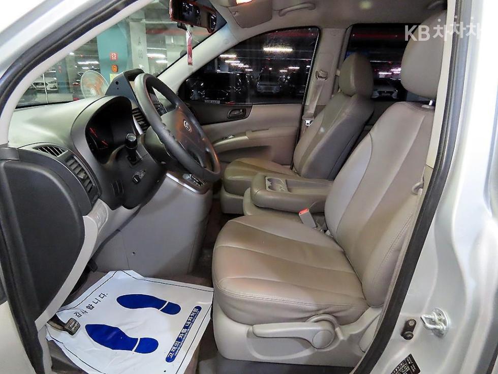 2012 - kia carnival