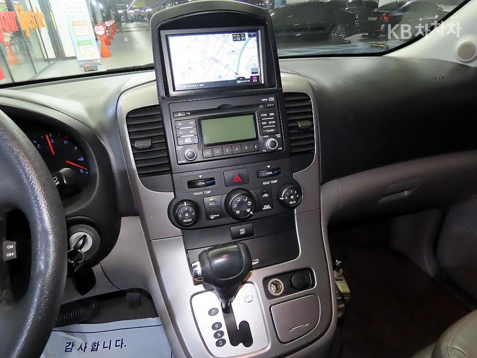 2012 - kia carnival