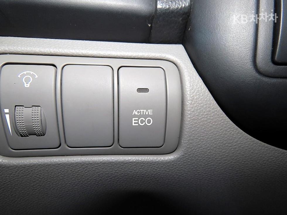 2012 - kia carnival