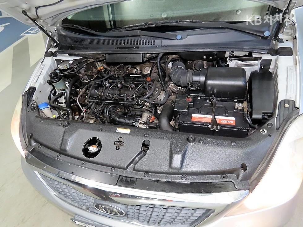 2012 - kia carnival