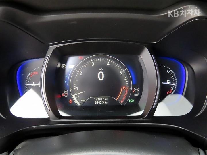 Renault QM6 2.0 LPe 2WD RE Signature 10