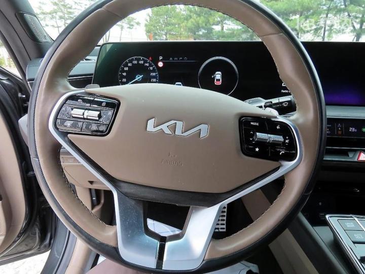 Kia K8 2.5 Gasoline Signature 9